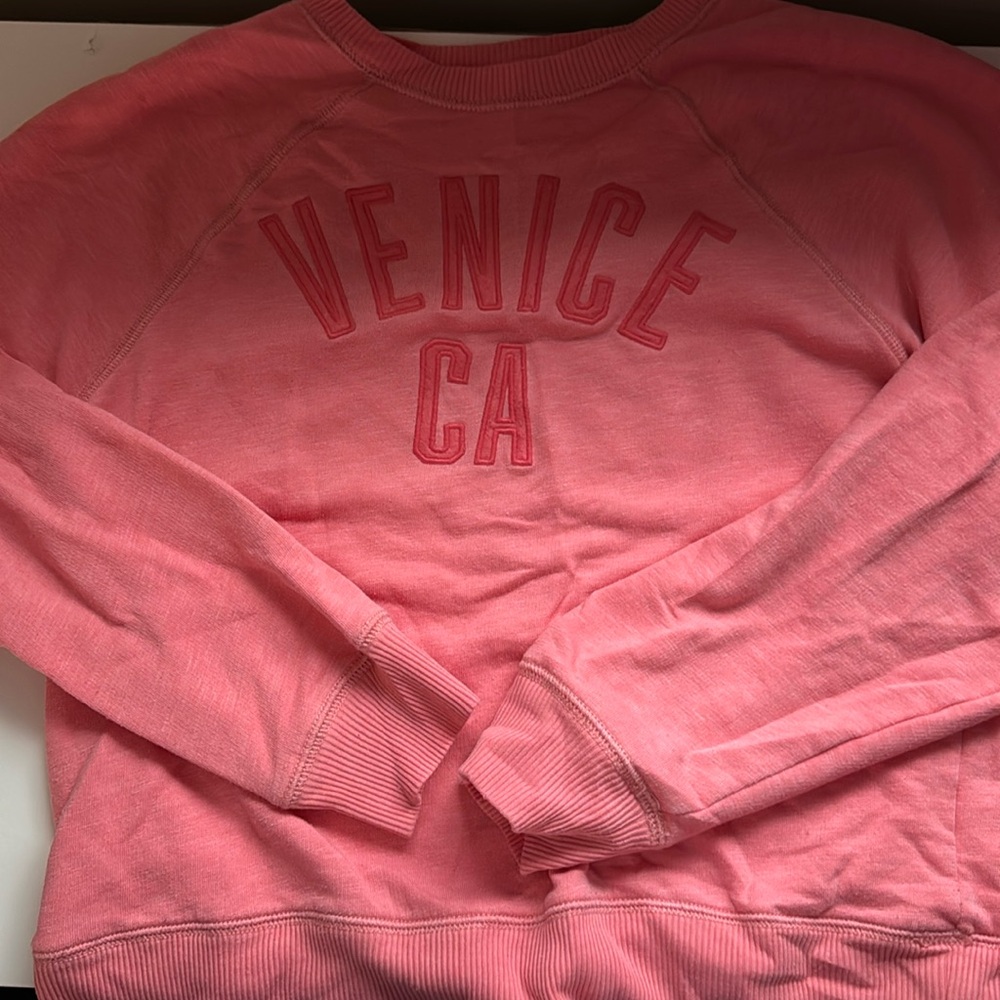American Eagle crewneck